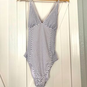 Cupshe One Piece Swimsuit